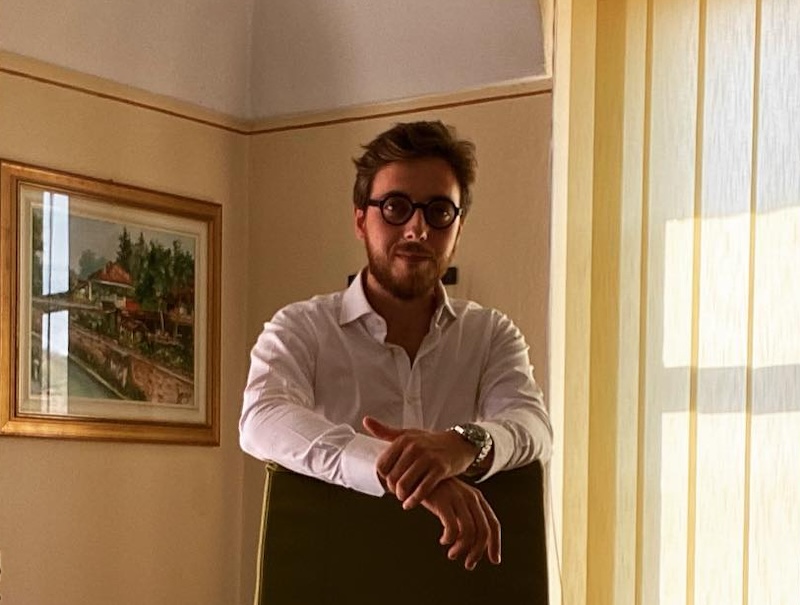 Mattia Robasto sindaco di Virle Piemonte pesci d'aprile 2025 metropolitana