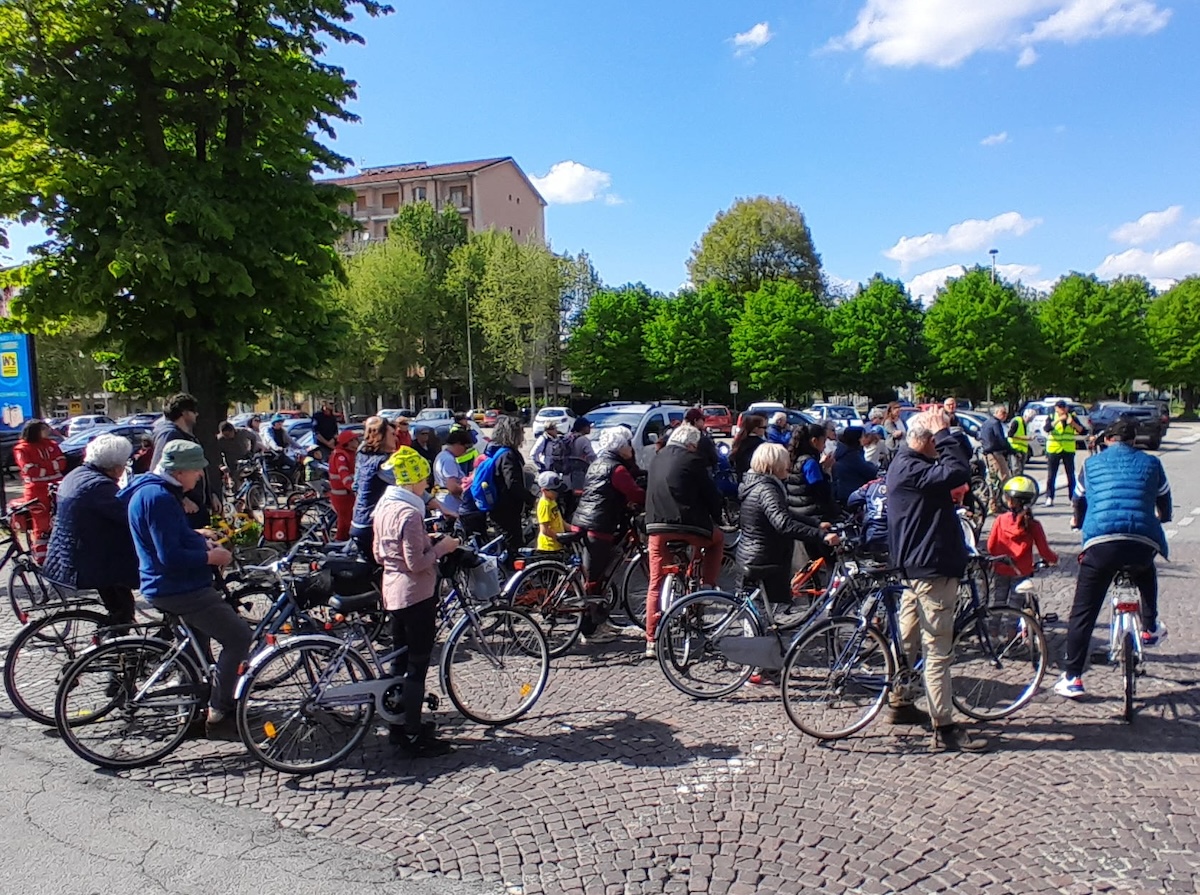 pedalata antifascista carmagnola