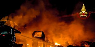 incendio demolitore via chieri carmagnola
