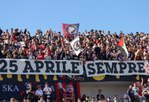 un calcio al fascismo