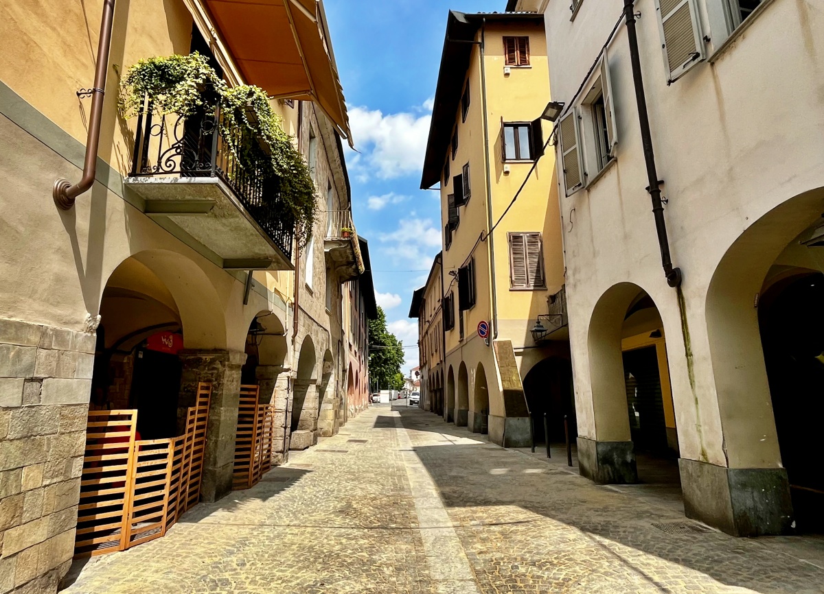 via Valobra carmagnola riapre al traffico