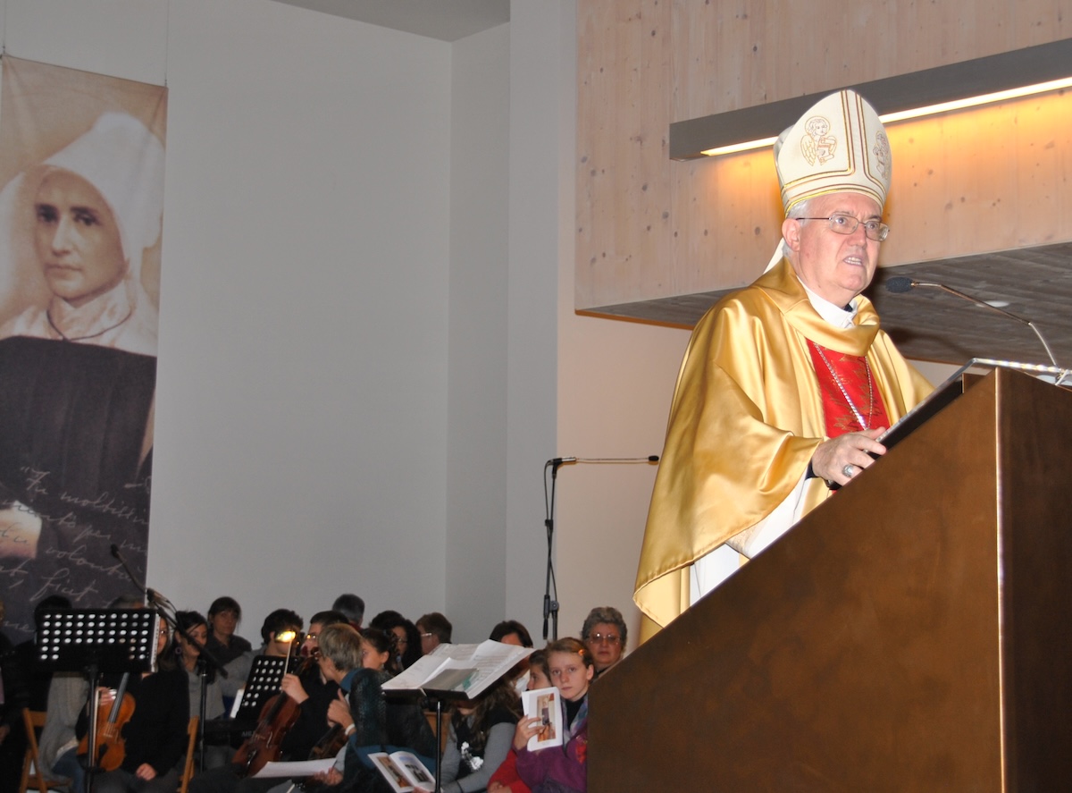 arcivescovo nosiglia