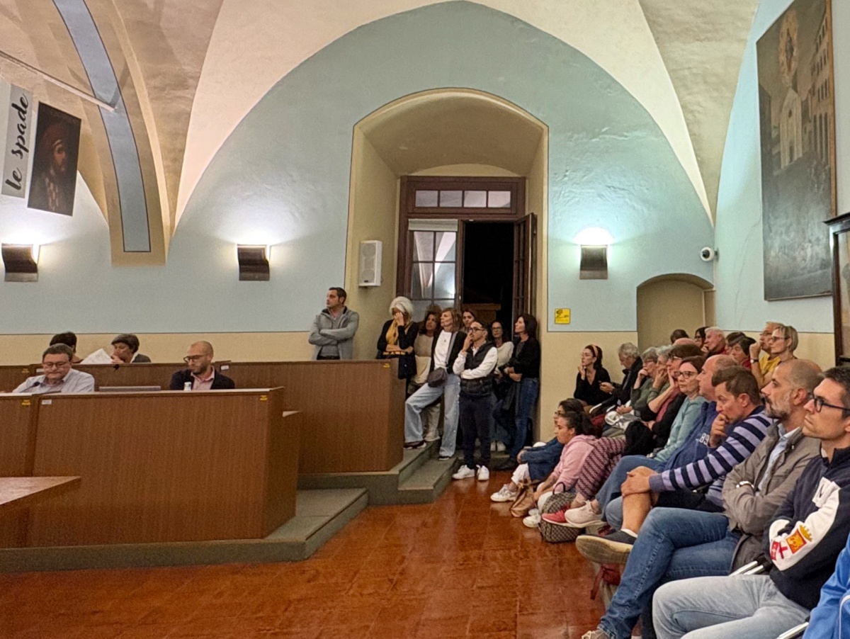 Asilo nido affidato a una ditta esterna, si divide il Consiglio comunale di Carmagnola