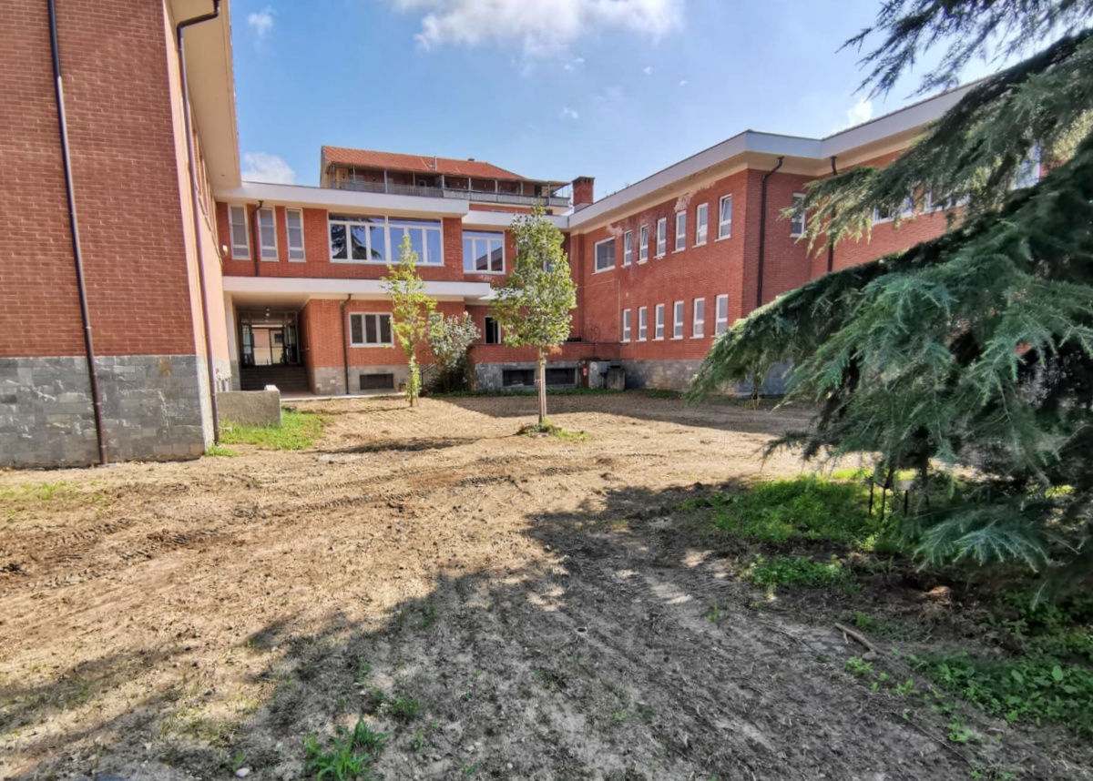 Carmagnola: lavori alla scuola di Salsasio per il nuovo anno scolastico