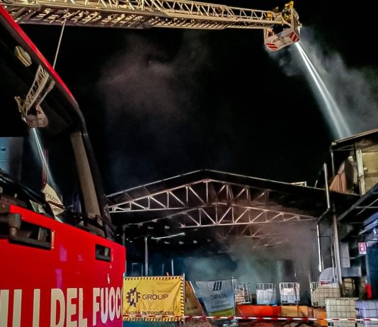incendio teksid carmagnola stanotte