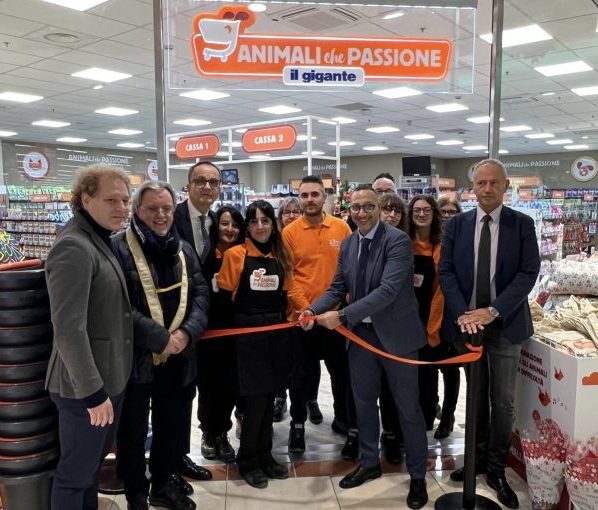A La Loggia inaugurato il nuovo pet shop "Animali che passione"