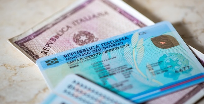 Carmagnola: aperture straordinarie per cambiare la carta di identità