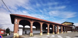 Poirino riqualificazione tettoia Morioni