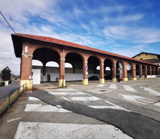 Poirino riqualificazione tettoia Morioni