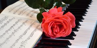 Poirino canta l'amore