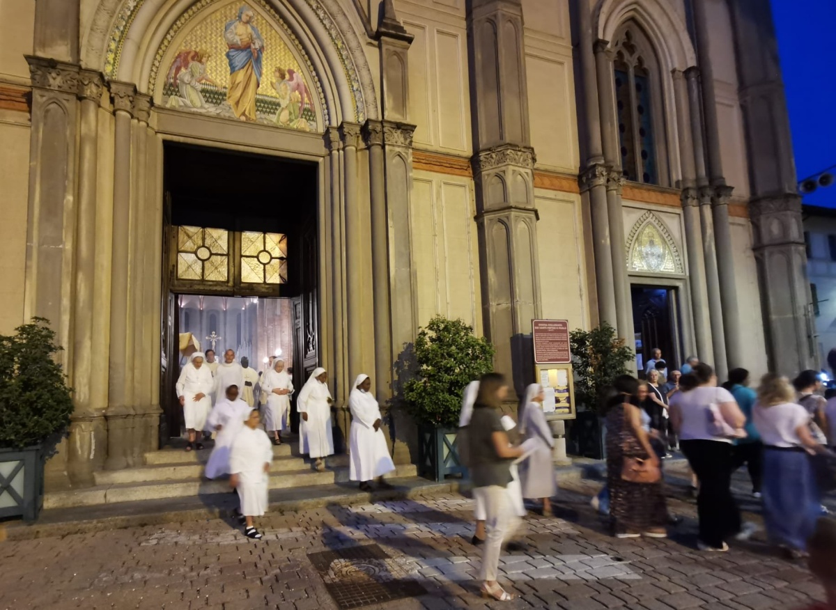 processione carmagnola mercoledì