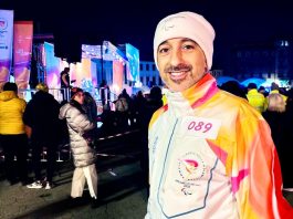 Maurizio Falconi tedoforo alle Paralimpiadi 2026