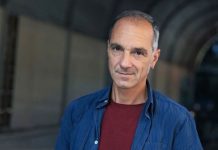 Vinovo spettacolo eroe