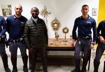 Carmagnola Polizia oggetti sacri