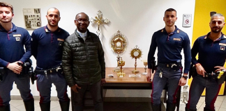 Carmagnola Polizia oggetti sacri