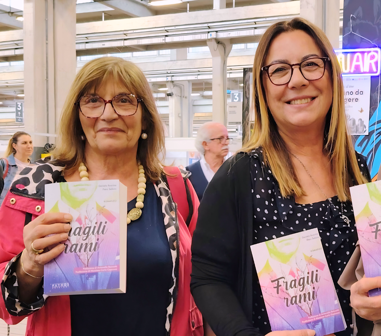 Il libro "Fragili Rami" da Carmagnola alla Sicilia