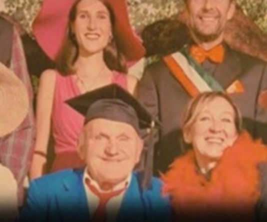 Casalgrasso vota commedia