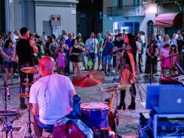 In preparazione i “Giovedì” estivi a Carmagnola, tra shopping e divertimento giovedì carmagnola 2026