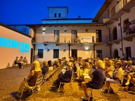 Ovazione per Barbara Bouchet al cinema all’aperto di Carmagnola cinema all'aperto carmagnola