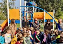 Poirino inaugurato parco giochi