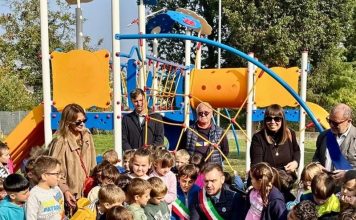 Poirino: inaugurato il nuovo parco giochi in via Caduti di Nassiriya Poirino inaugurato parco giochi