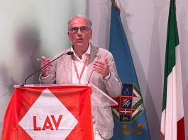 Gianluca Felicetti (presidente LAV) presenta a Carmagnola il suo libro “La politica degli animali” gianluca felicetti