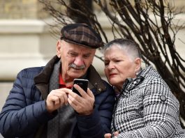 Prosegue per tutto ottobre l’indagine sui bisogni degli Over 65 nel Carmagnolese indagine over 65